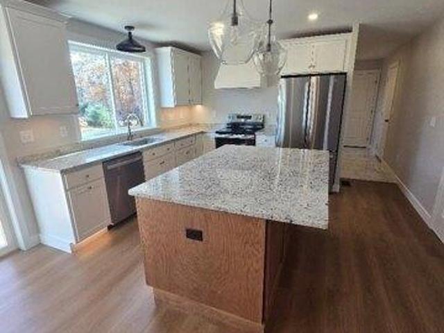house with 4 bedroom, Lunenburg MA ES105417418
