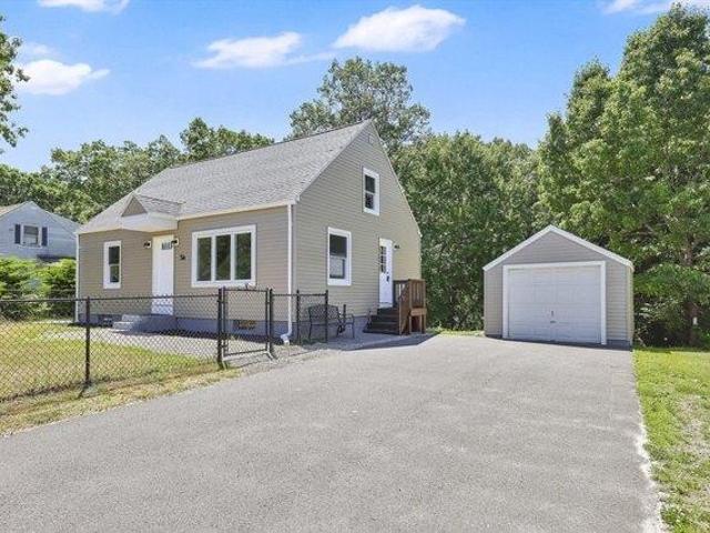 house with 4 bedroom, Ludlow MA ES105341416