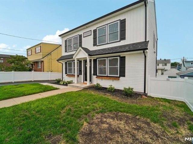 house with 4 bedroom, Lyndhurst NJ ES105535082