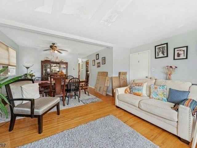 house with 4 bedroom, Lyndhurst NJ ES105633060