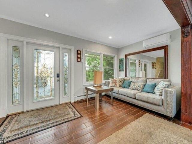 house with 4 bedroom, Lyndhurst NJ ES105663095