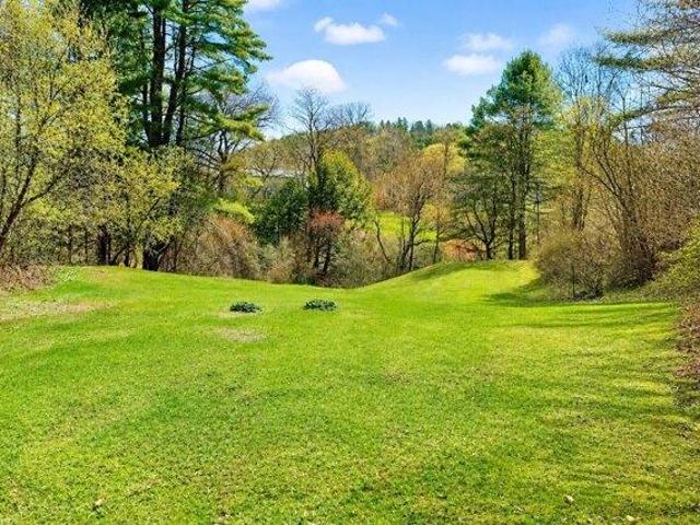 house with 4 bedroom, Lyndon VT ES105498252