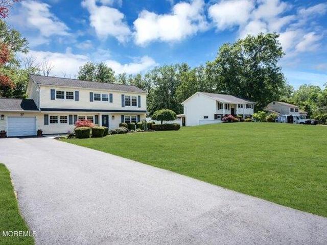 house with 4 bedroom, Manalapan NJ ES104568432
