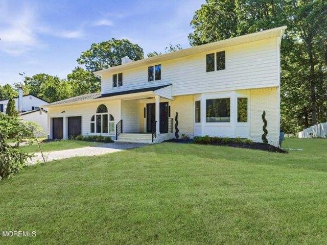 house with 4 bedroom, Manalapan NJ ES105512425