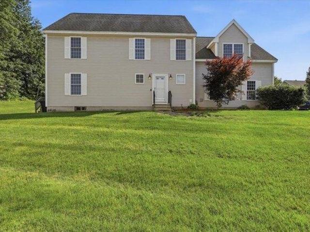 house with 4 bedroom, Manchester NH ES104444572