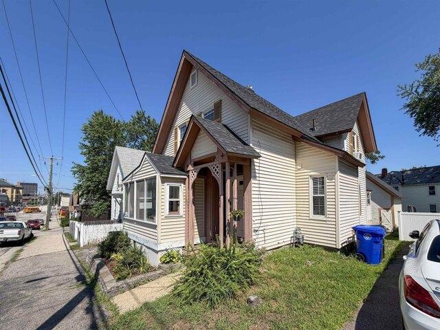 house with 4 bedroom, Manchester NH ES104441604