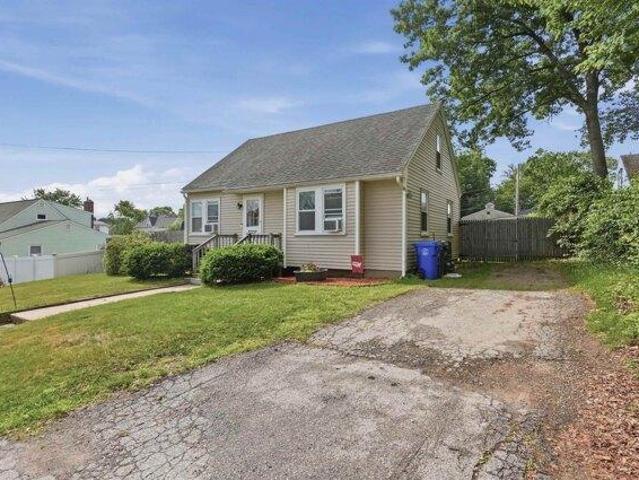 house with 4 bedroom, Manchester NH ES104544242