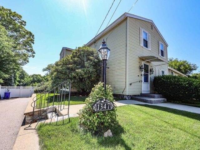 house with 4 bedroom, Manchester NH ES105578840