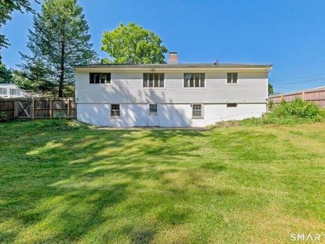house with 4 bedroom, Manchester CT ES105401981