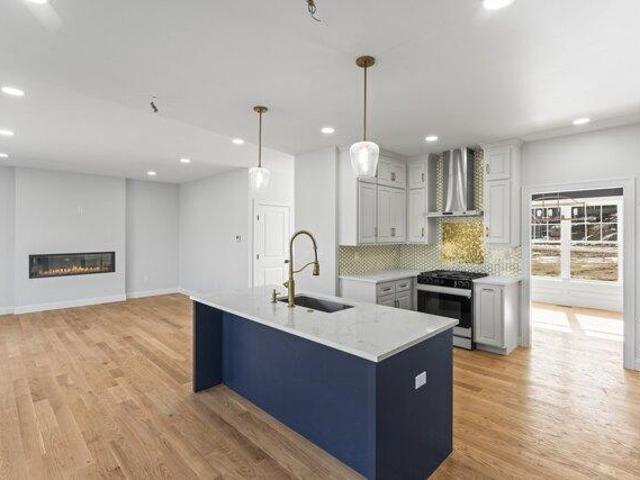 house with 4 bedroom, Manchester CT ES105426002