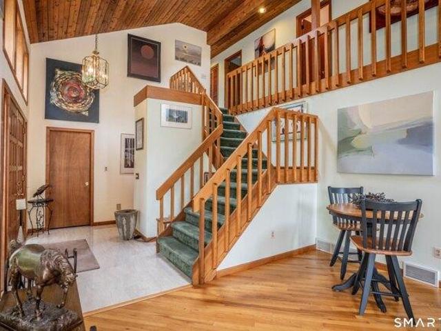 house with 4 bedroom, Manchester CT ES105557192