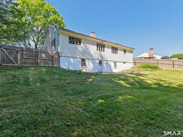 house with 4 bedroom, Manchester CT ES105559667