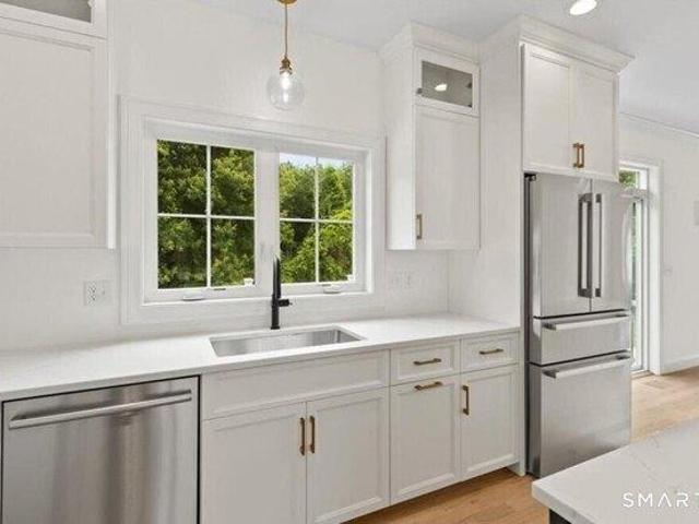 house with 4 bedroom, Manchester CT ES105588037