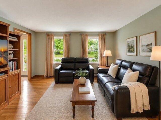 house with 4 bedroom, Mansfield MA ES105402061