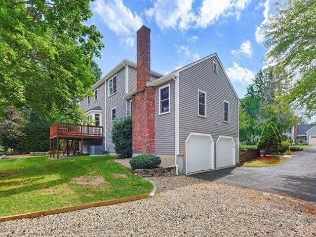 house with 4 bedroom, Mansfield MA ES105577695