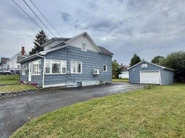 house with 4 bedroom, Madawaska ME ES104853376