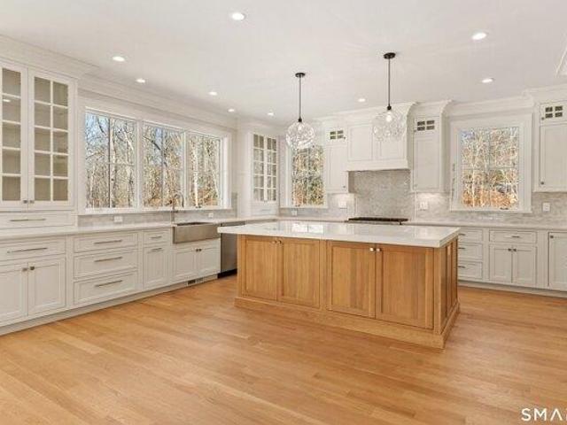 house with 4 bedroom, Madison CT ES105476417