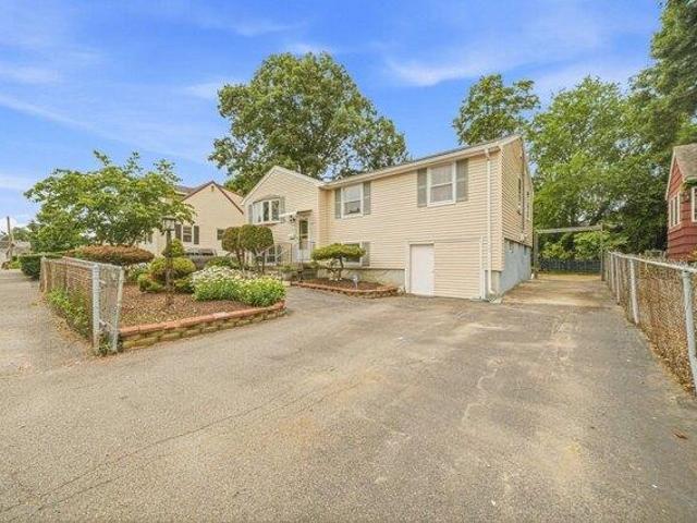 house with 4 bedroom, Malden MA ES105534733