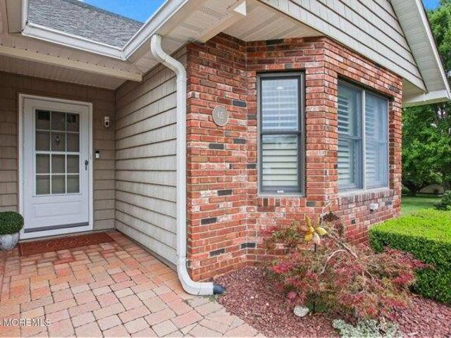house with 4 bedroom, Marlboro NJ ES105513715