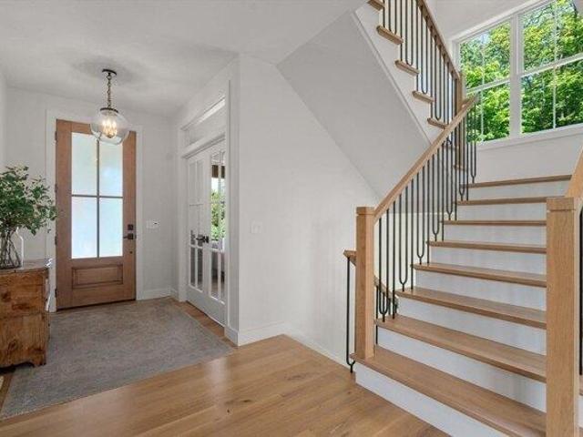 house with 4 bedroom, Marlborough MA ES104607451