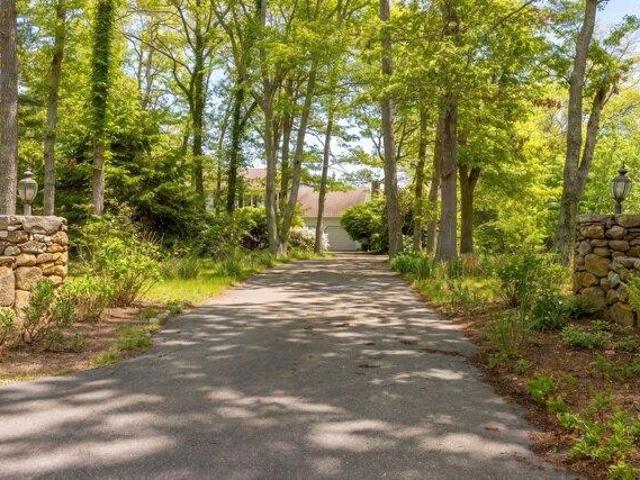 house with 4 bedroom, Marstons Mills MA ES105204287