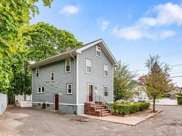 house with 4 bedroom, Medford MA DS103495470