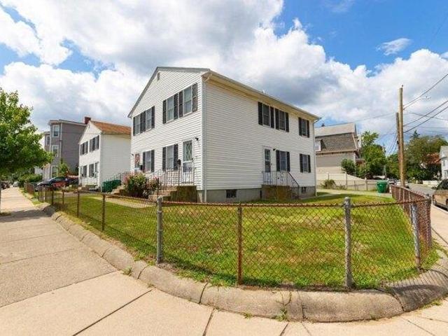 house with 4 bedroom, Medford MA ES105418482