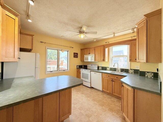 house with 4 bedroom, Medford MA ES105476440