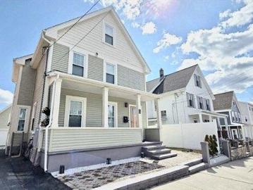 house with 4 bedroom, Medford MA ES103432371