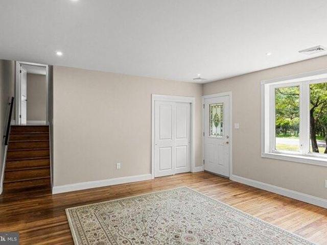 house with 4 bedroom, Medford NJ ES105279628