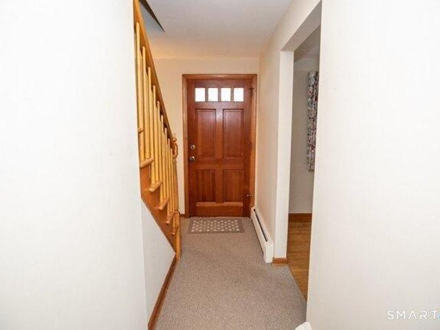 house with 4 bedroom, Meriden CT ES104539185