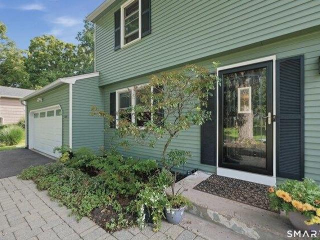 house with 4 bedroom, Meriden CT ES105427165
