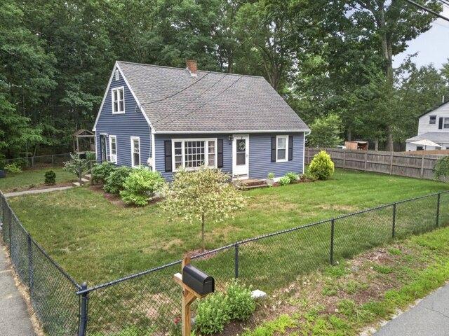 house with 4 bedroom, Merrimack NH ES104444152