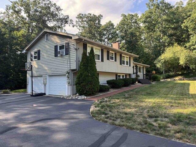 house with 4 bedroom, Merrimack NH ES105443552
