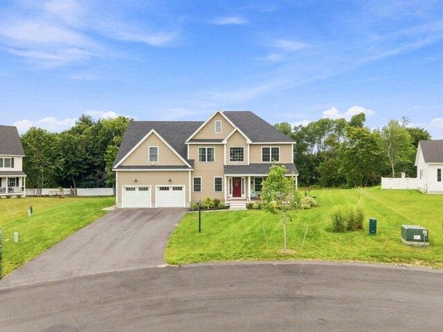house with 4 bedroom, Methuen MA ES105548158