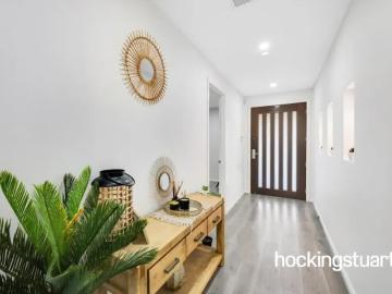 Mickleham, Hume, Victoria, Victoria - Equipped kitchen