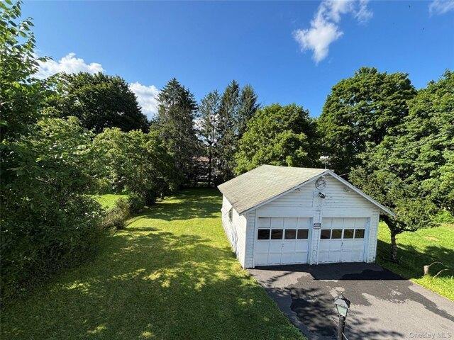 house with 4 bedroom, Middletown NY ES105289334