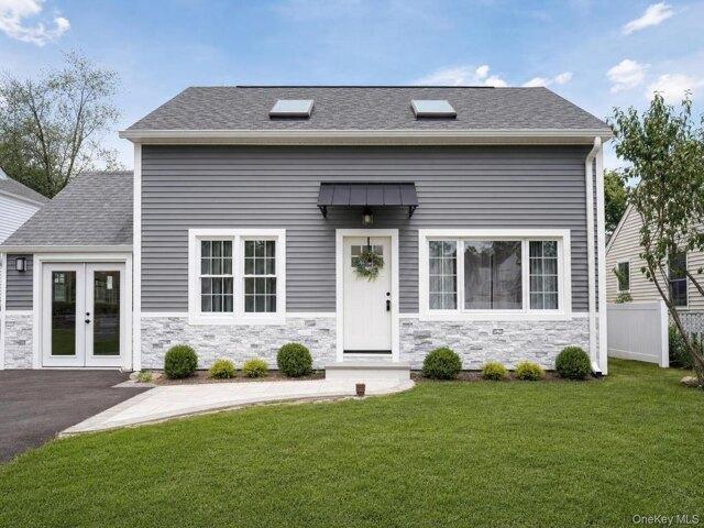 house with 4 bedroom, Middletown NY ES105291596