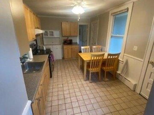 house with 4 bedroom, Middletown CT ES104848589
