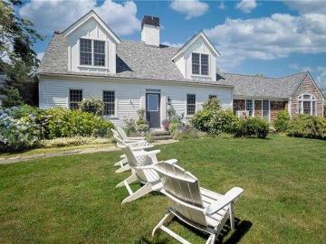 house with 4 bedroom, Middletown RI DS103431512