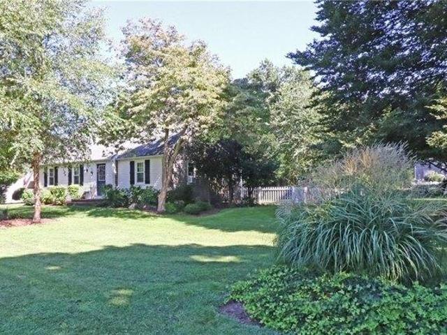 house with 4 bedroom, Middletown RI ES105477117