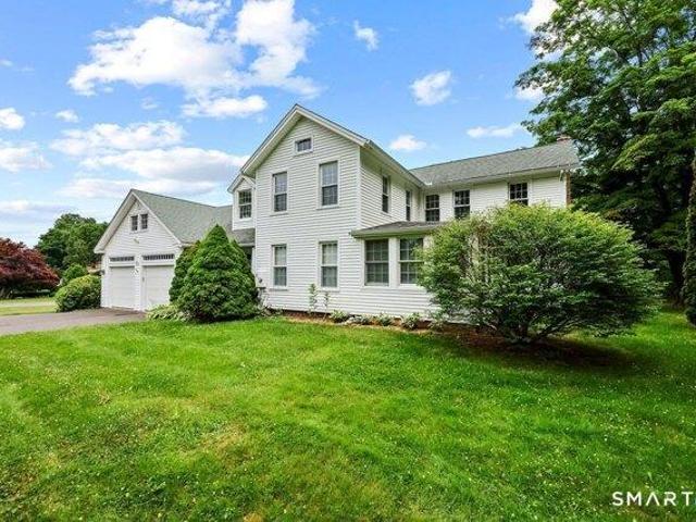 house with 4 bedroom, Middlefield CT ES105440150