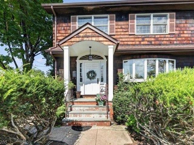 house with 4 bedroom, Midland Park NJ ES105316151
