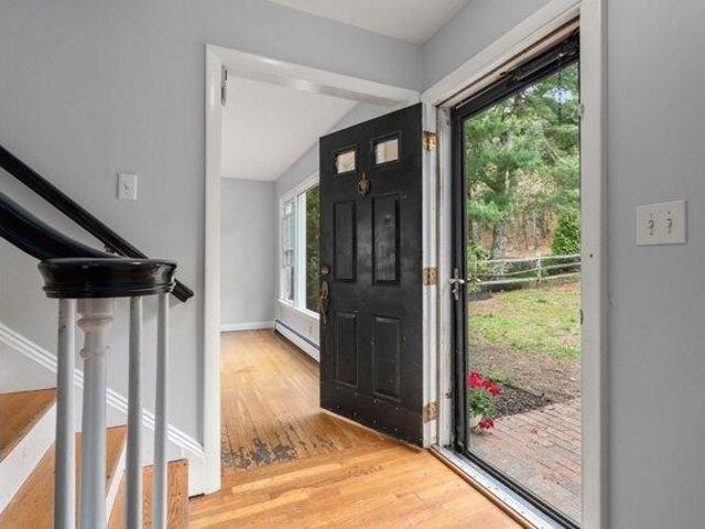 house with 4 bedroom, Milton MA ES105512109