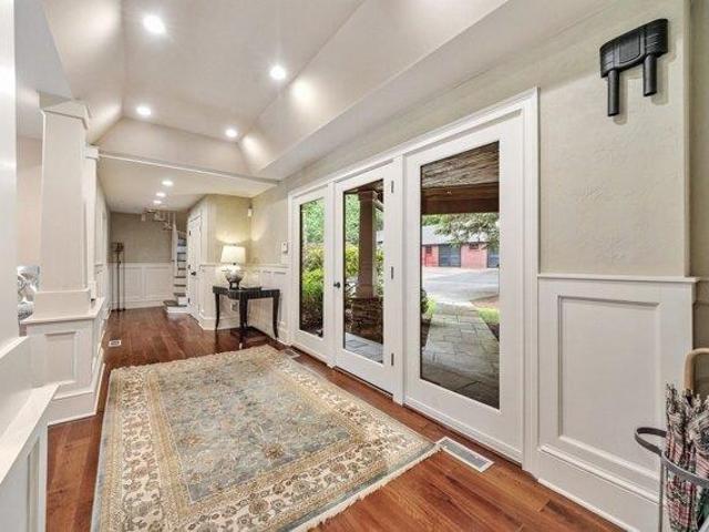 house with 4 bedroom, Milton MA ES105610986