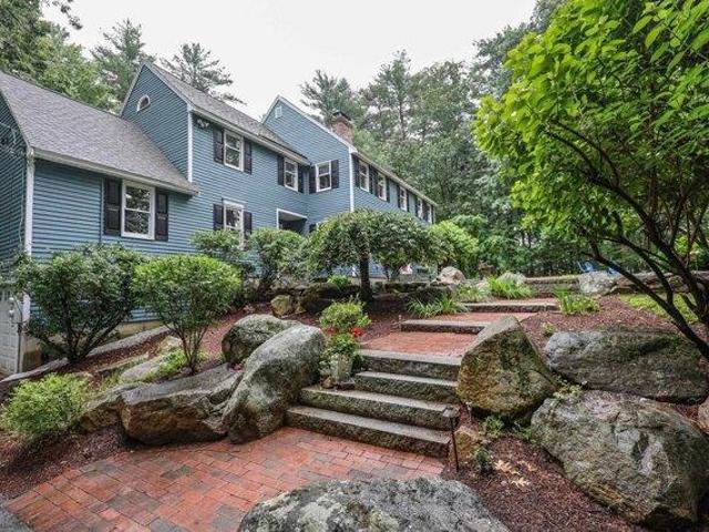 house with 4 bedroom, Milford NH ES104570222