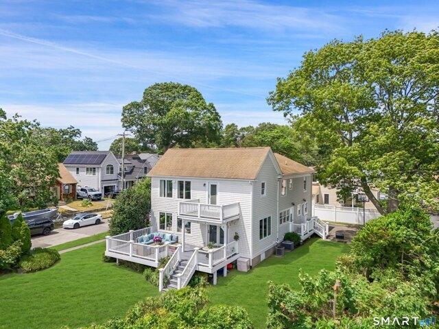 house with 4 bedroom, Milford CT ES105416473