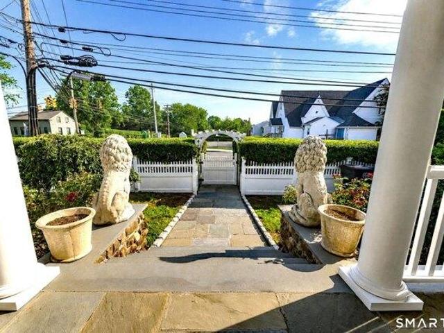 house with 4 bedroom, Milford CT ES105536391