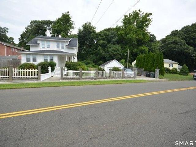 house with 4 bedroom, Milford CT ES105558984