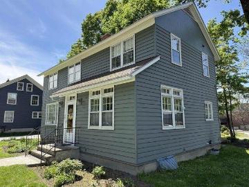house with 4 bedroom, Montpelier VT ES103431236